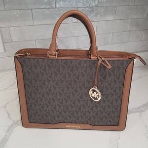 NWT Michael Kors Jessie Large TZ Tote Satchel.